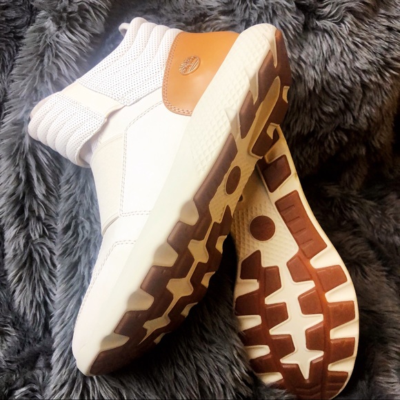 Men’s Timberland FlyRoam Pull- On Boots New - Picture 2 of 8